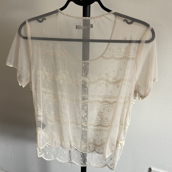 Flower Top - Picture 2 of 2